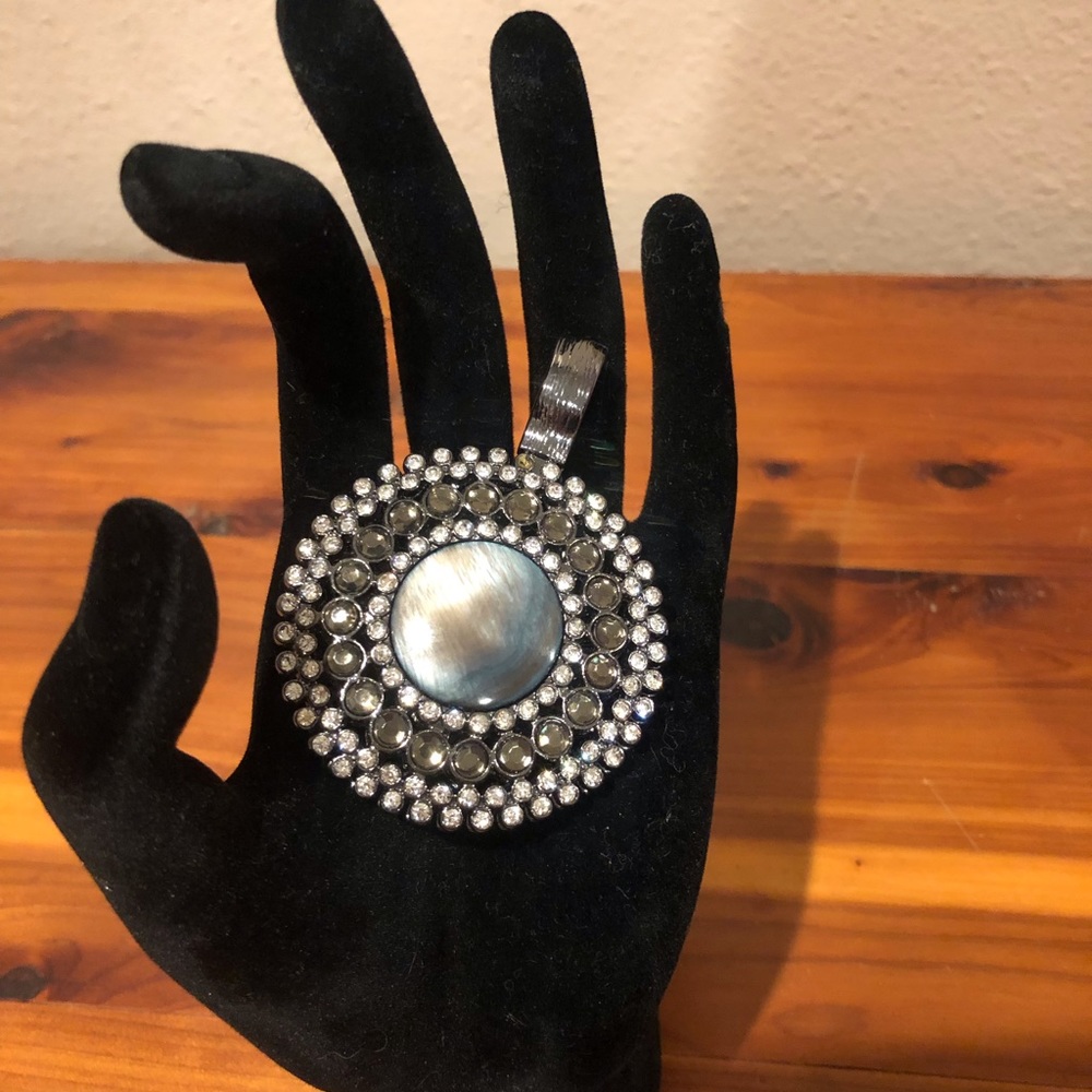 Premier Designs Paparazzi pendent